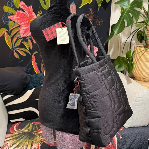 Woolrich x Target Quilted Sheep Tote Bag, Black - Picture 9 of 15